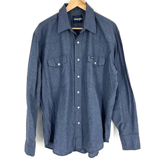 Vintage Wrangler Shirt Size XL Mens Blue Chambray Pearl Snap Cowboy Rancher 90s - Picture 1 of 7